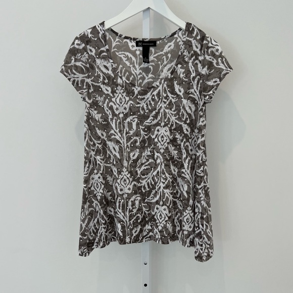 INC INTERNATIONAL CONCEPTS EMBELLISHED TEE SIZE SMALL - Picture 1 of 15